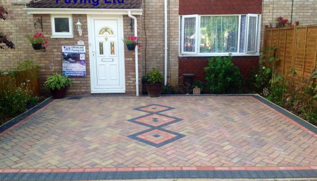 Driveway design that suits a Woodford home