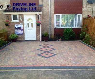 Driveway design that suits a Woodford home